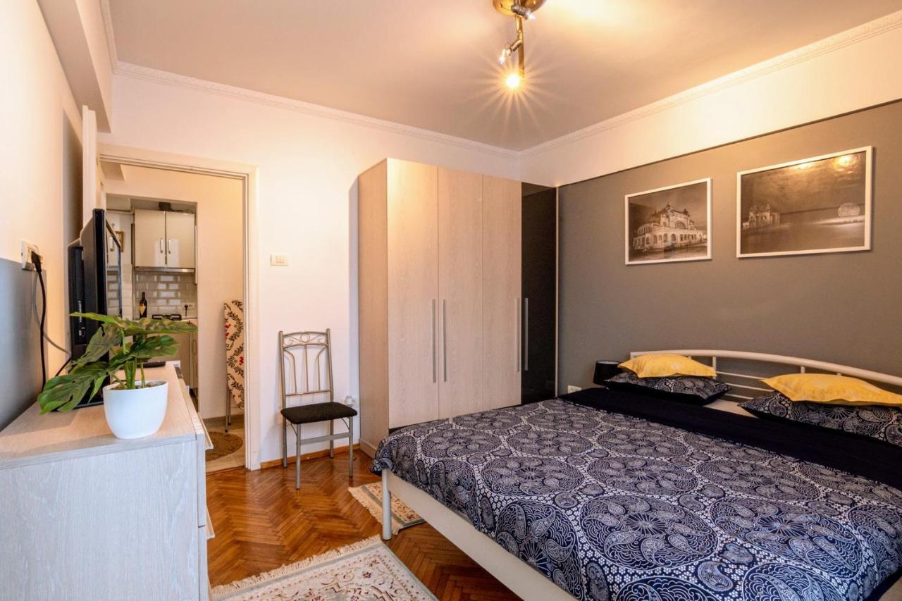 Modern & Stylish Apartment Excellent Location Superhost Constanta Exterior photo